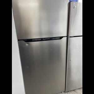 Insignia Top and Bottom Refrigerator
